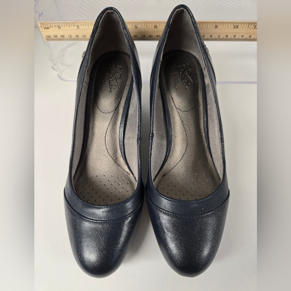 Life Stride Navy Blue Heels Sz  10 m